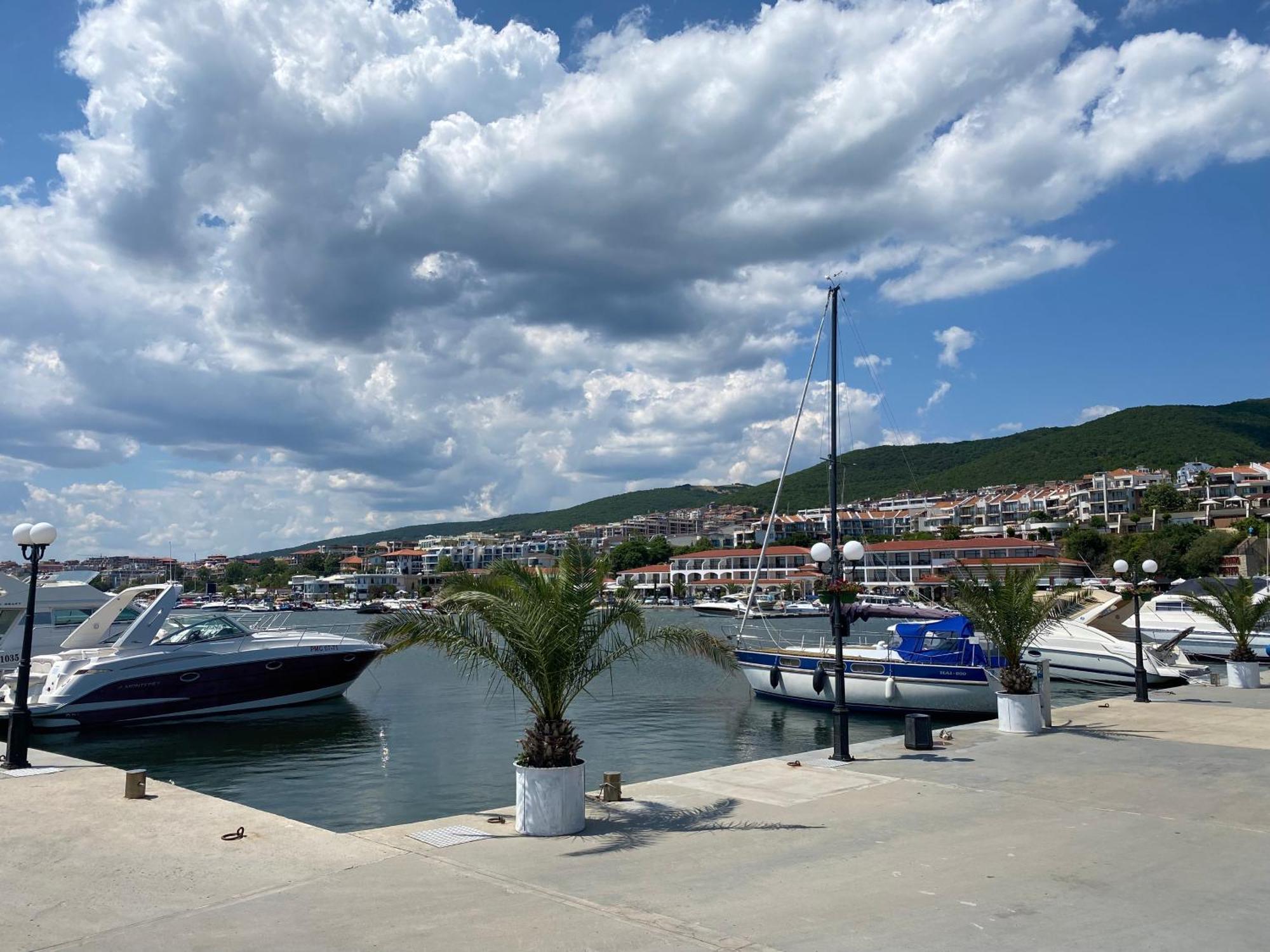 Fregata 16 Studio Sveti Vlas Bagian luar foto